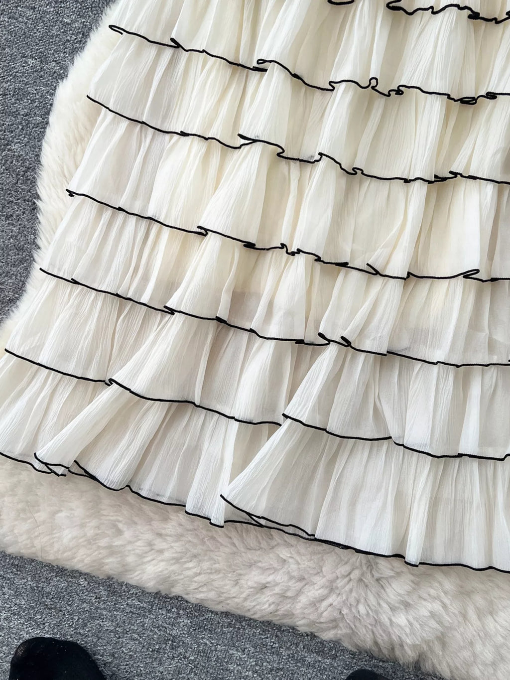 Ruffled Contrast Trim Skirt
