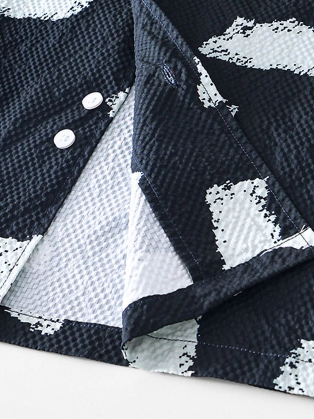 Men's Printed Button Up Short Sleeve Shirt