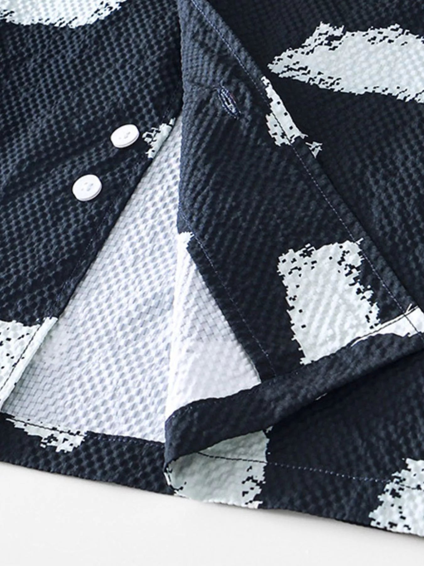Men's Printed Button Up Short Sleeve Shirt
