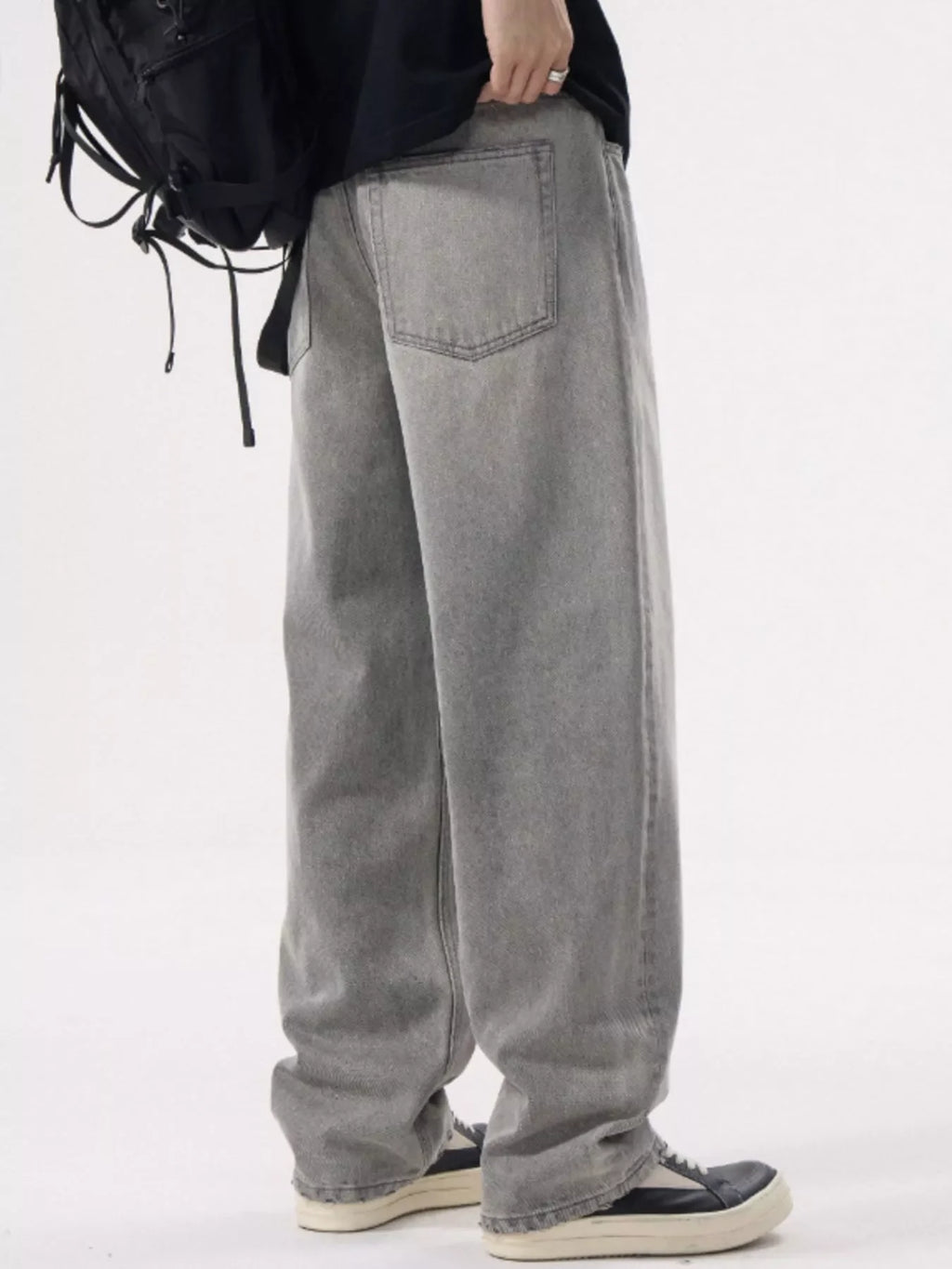 Men's Loose Fit Wash Jeans