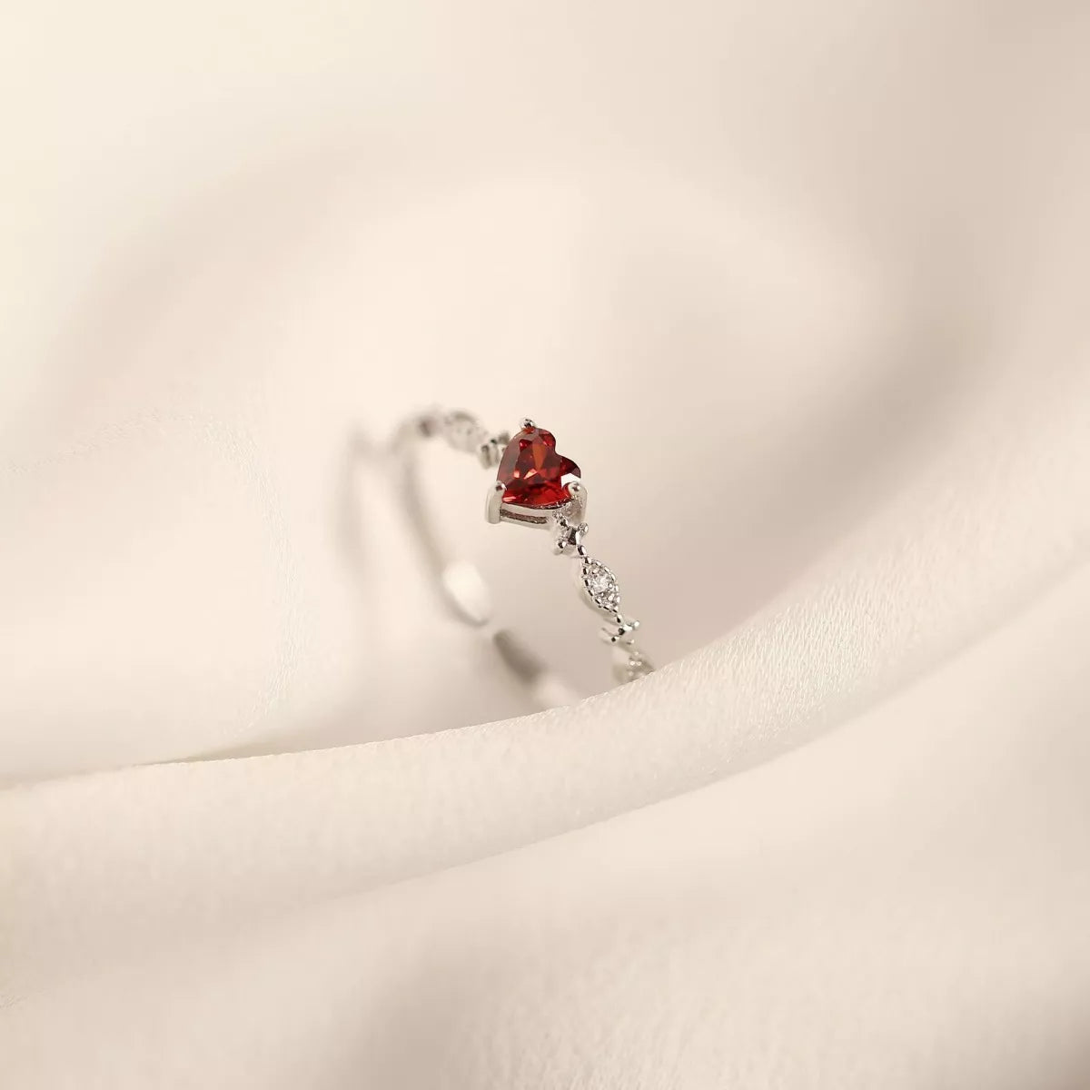 925 Sterling Silver Zircon Heart Open Ring