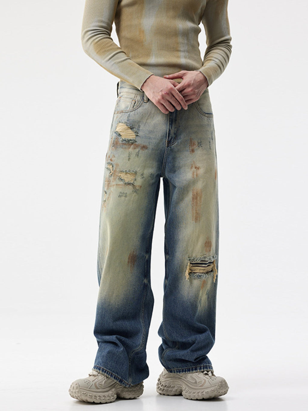 Men's Distressed Wide-Leg Jeans