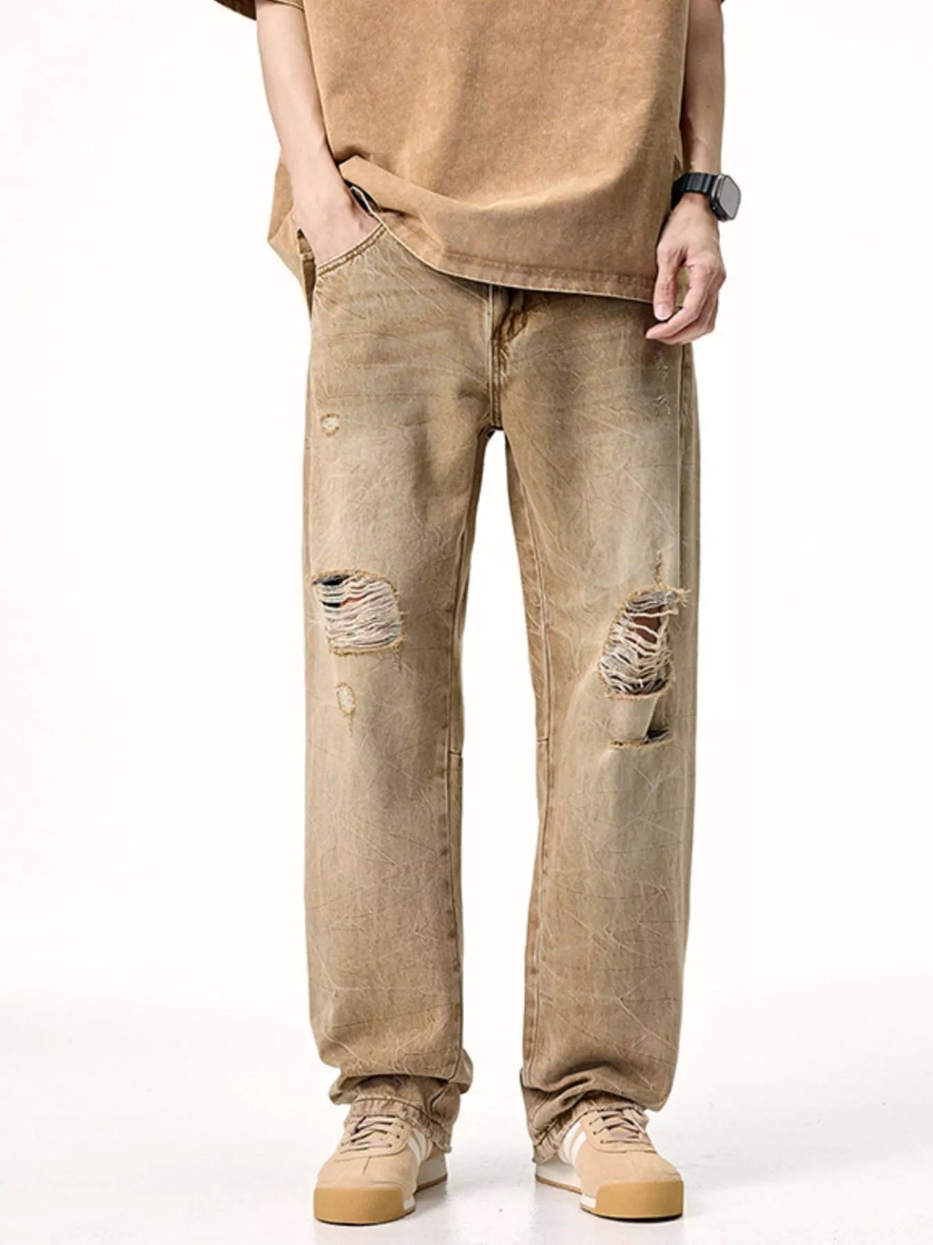 Men's Distressed Relaxed Fit Jeans