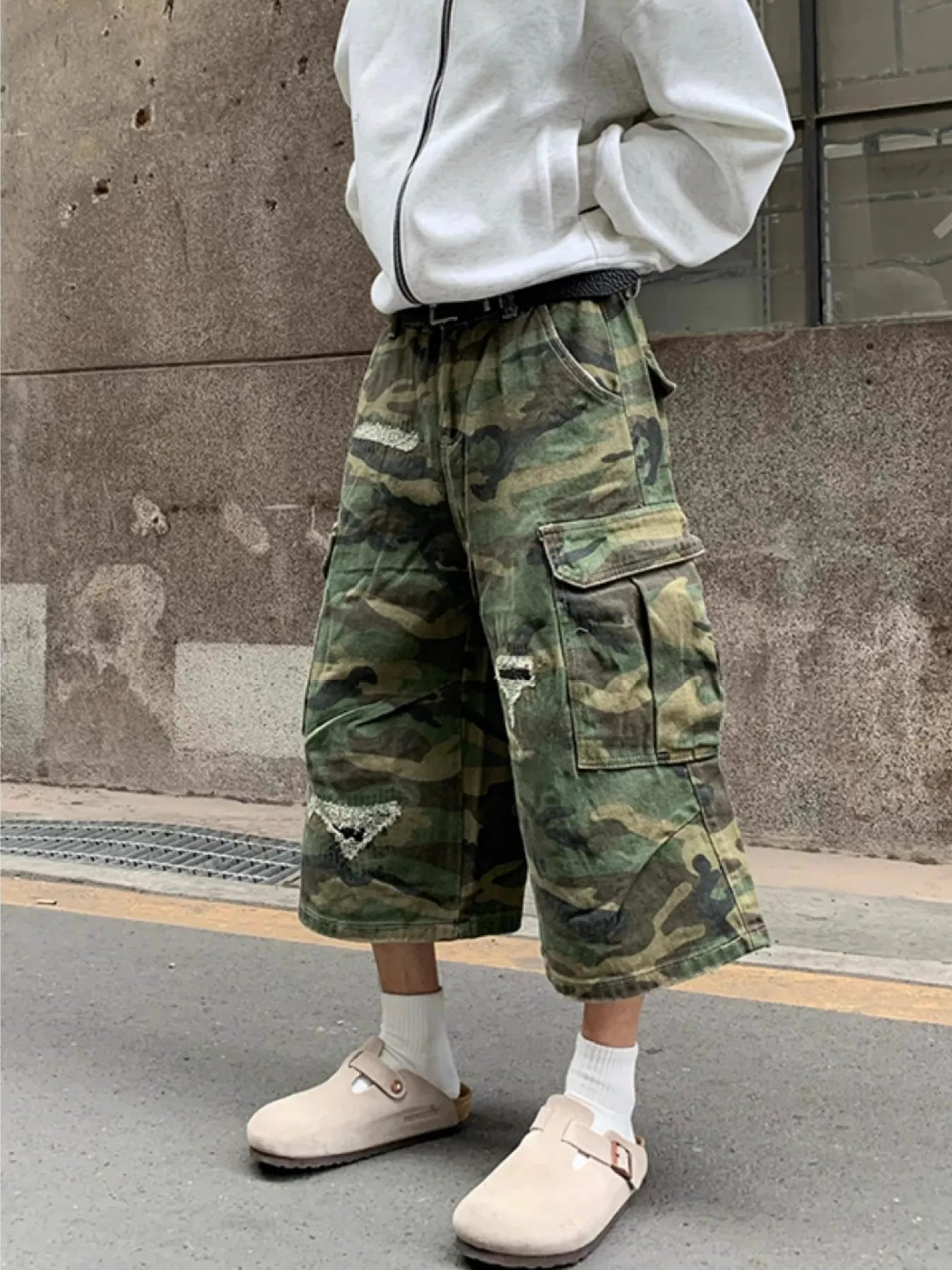 Men's Plus Size Distressed Camouflage Cargo Capri Jeans