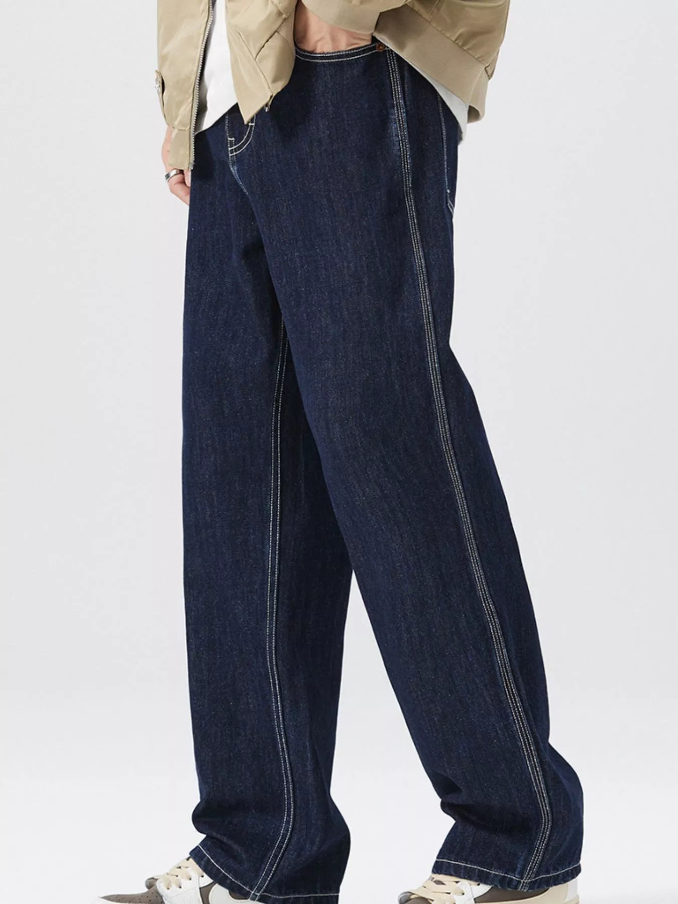 Men's Wide Leg Jeans with Pockets