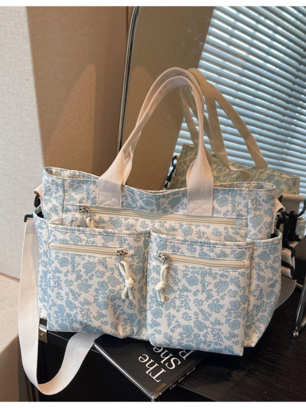 Floral Print Multi-Pocket Crossbody Bag