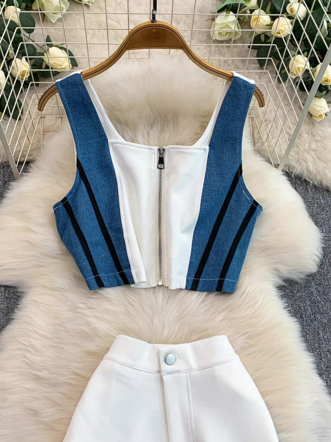 Zip Front Contrast Tank and Side Striped Pants Set