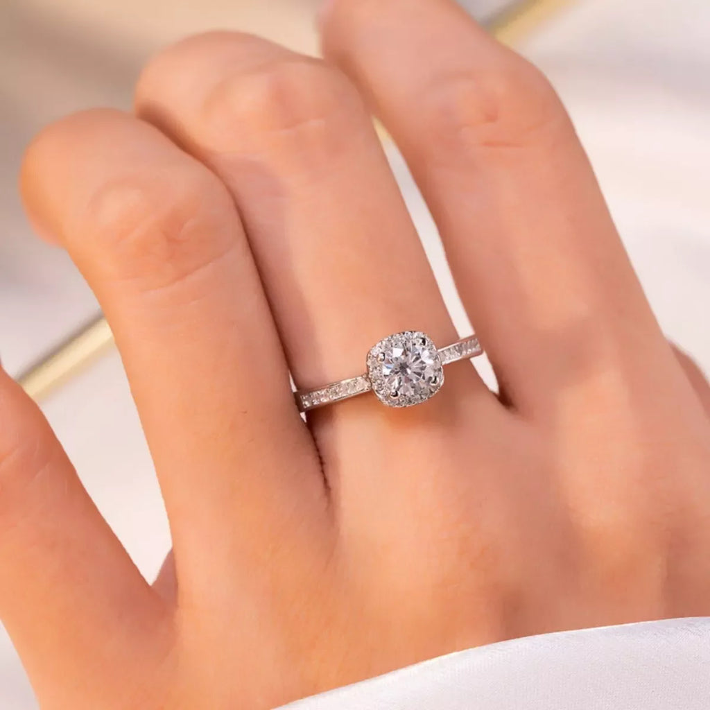 2 Carat Moissanite 925 Sterling Silver Ring