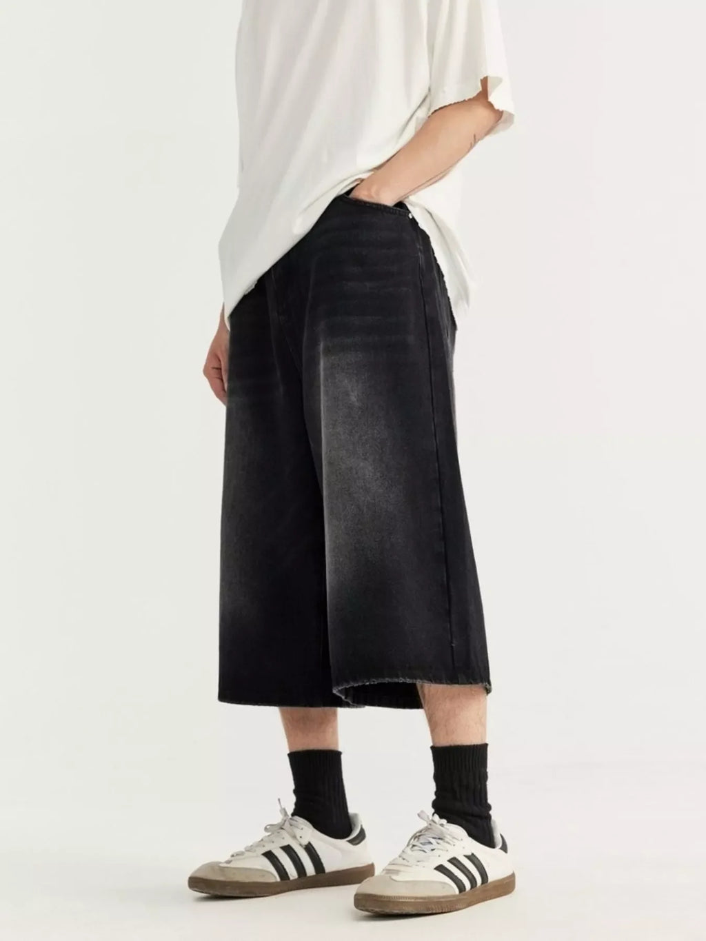 Men's Washed Wide Leg Demin Shorts