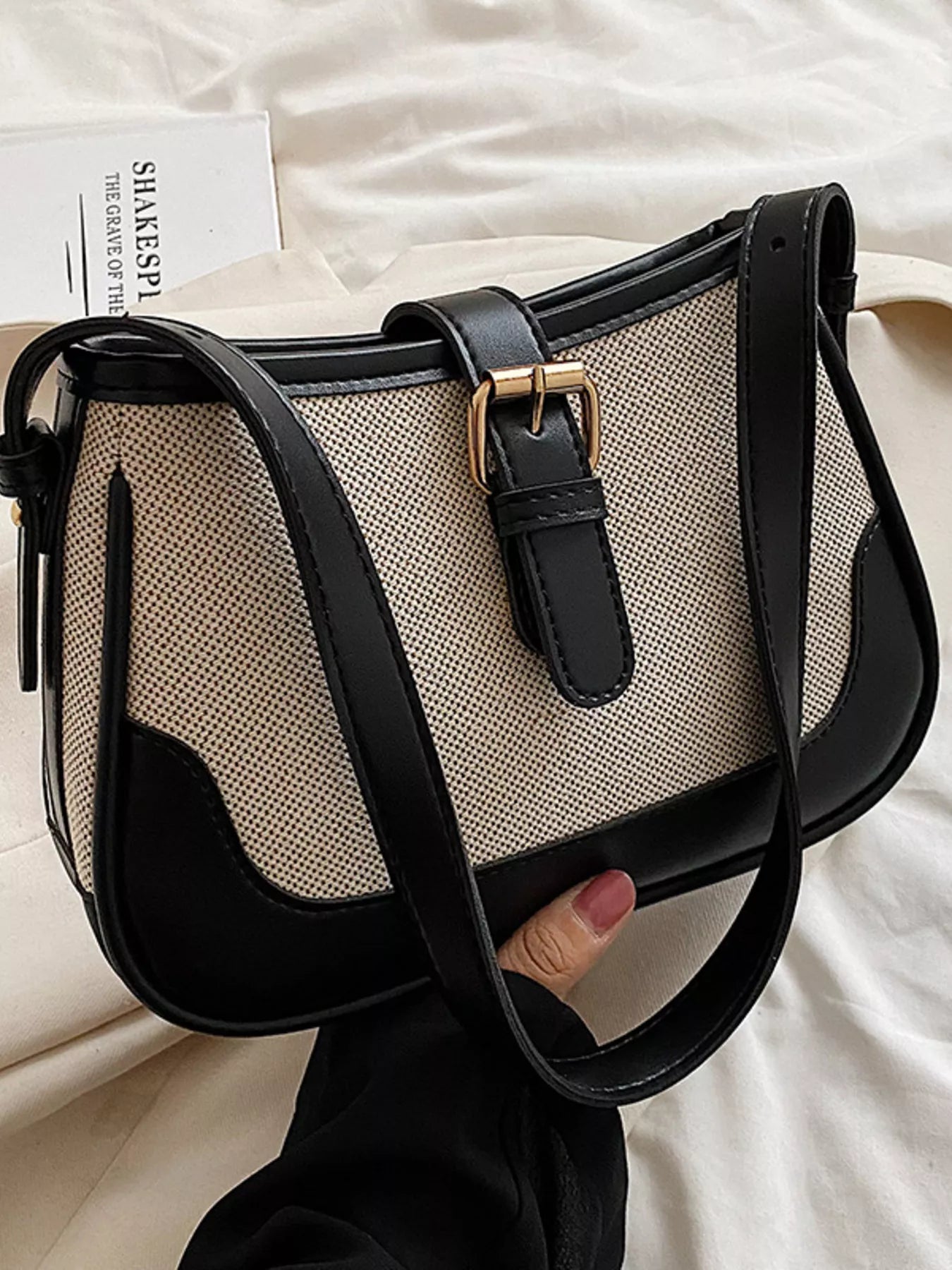 Contrast Buckle Shoulder Bag