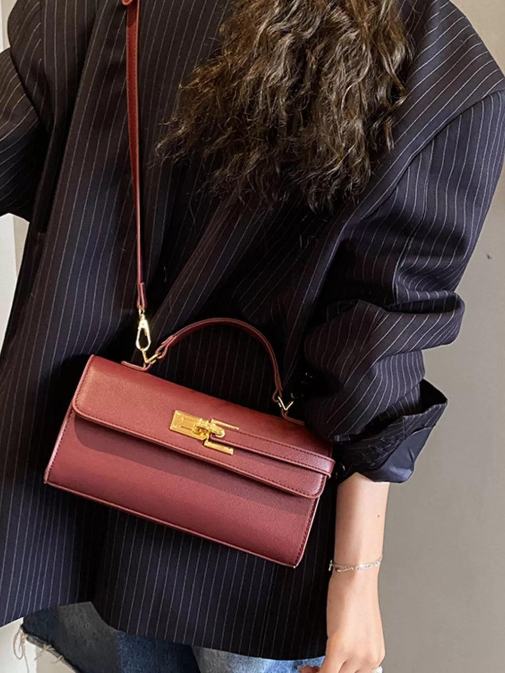 Golden Clasp Crossbody Bag