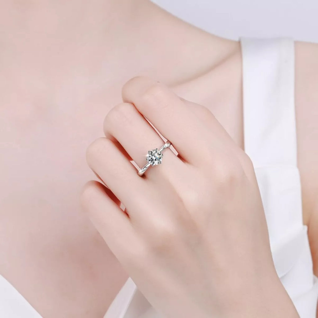 1 Carat Moissanite 925 Sterling Silver Ring