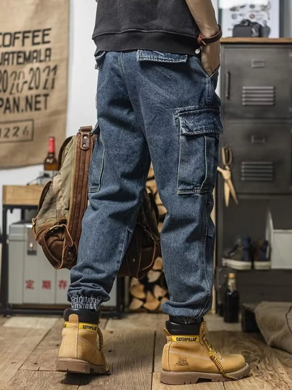 Men's Plus Size Vintage Wash Cargo Jeans