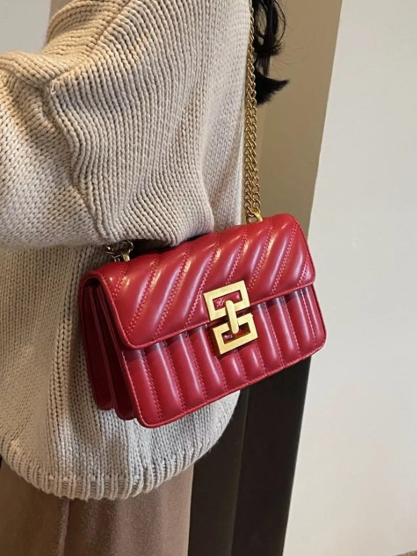 Quilted Flap Chain Crossbody Bag