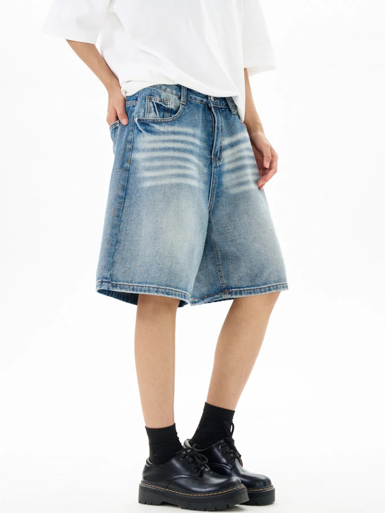 Men's Washed Loose Fit Denim Shorts
