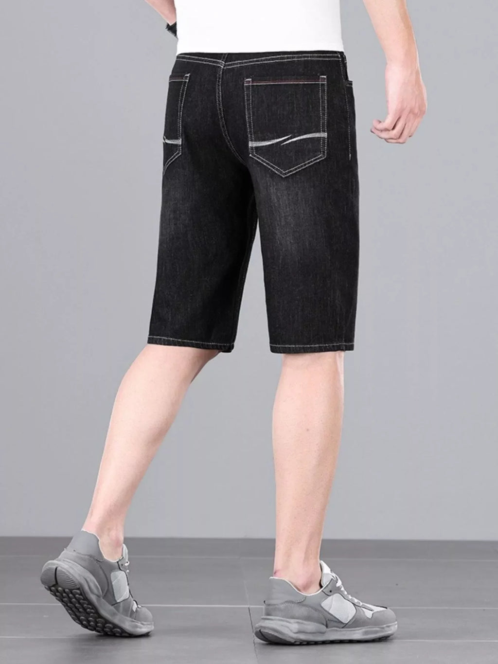Men's Loose Fit Denim Shorts