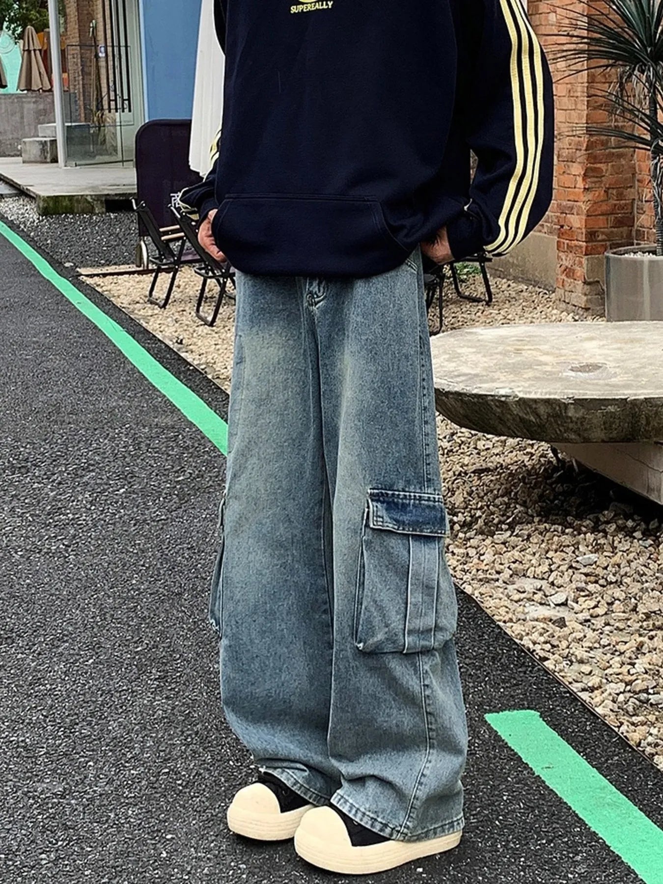Men's Full Size Vintage Wash Wide Leg Cargo Jeans Plus Size