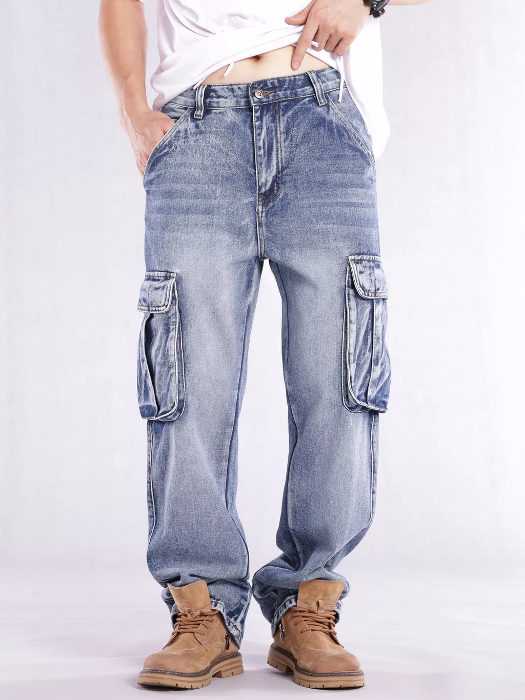Men's Loose Fit Cargo Jeans