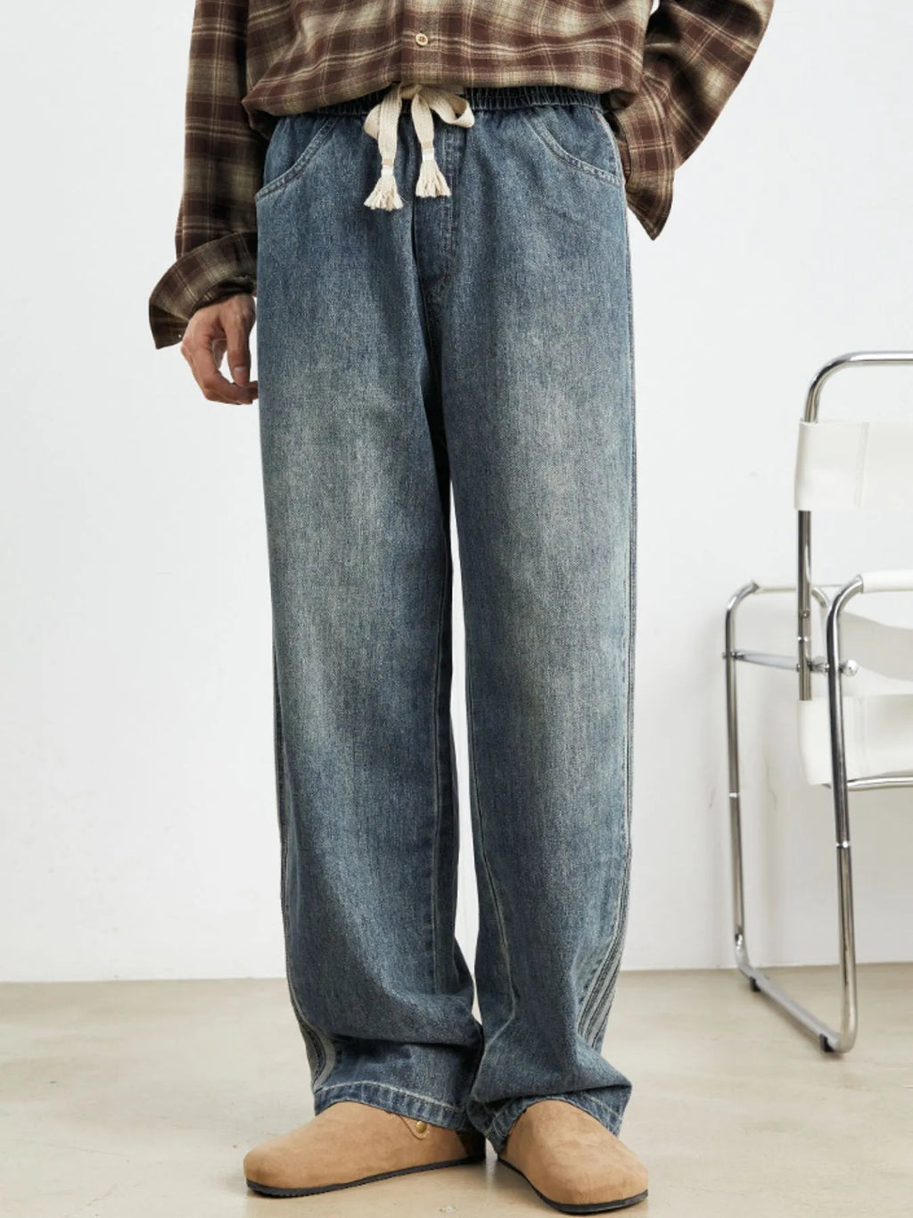 Men's Relaxed Fit Drawstring Wash Jeans