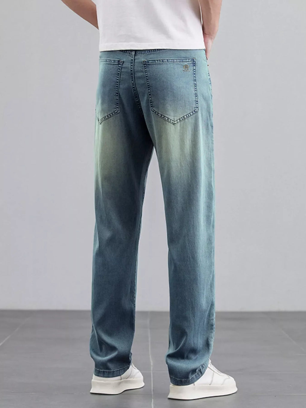 Men's Wide Leg Jeans