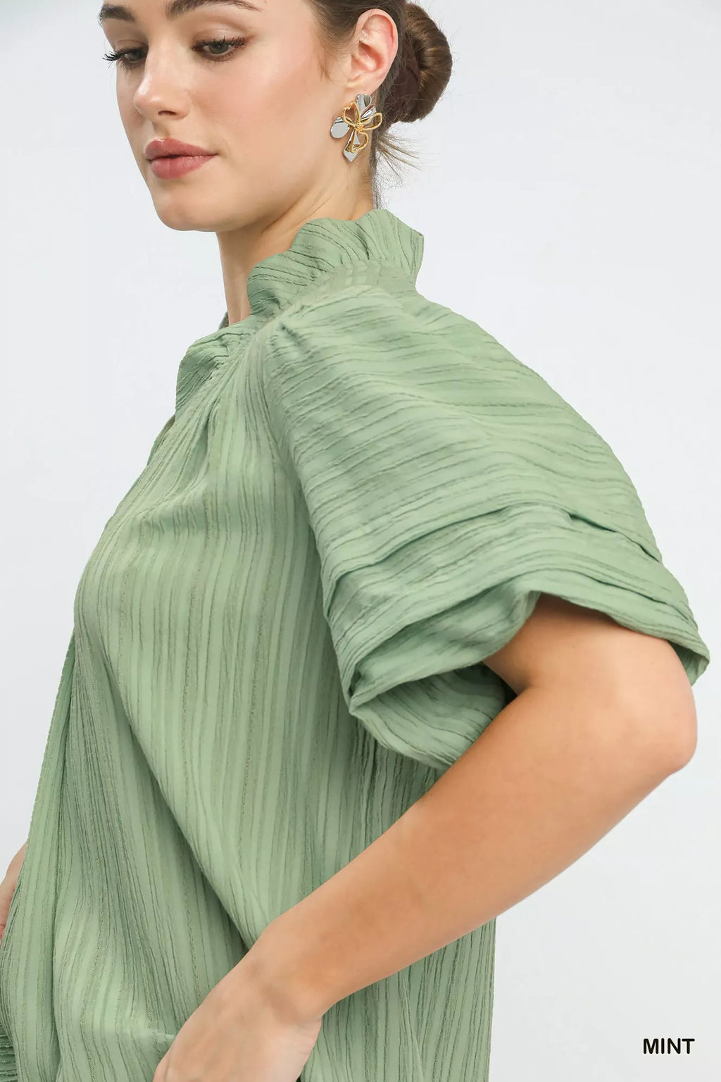 Umgee Seersucker Bubble Sleeve V-Neck Blouse