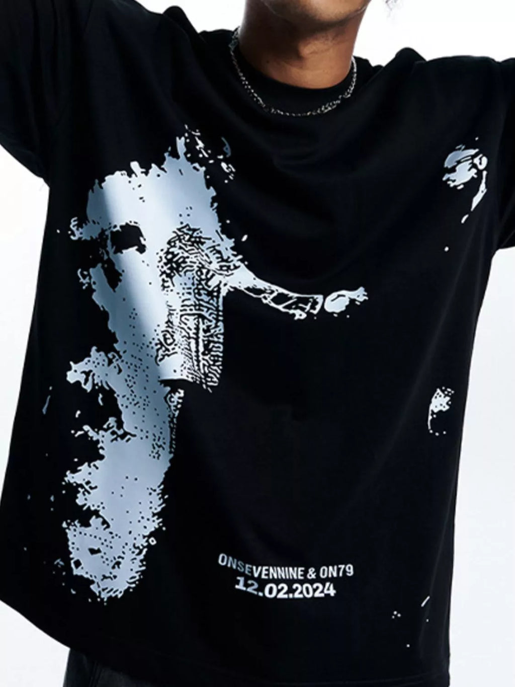 Men's Round Neck Graphic Statement T-Shirt