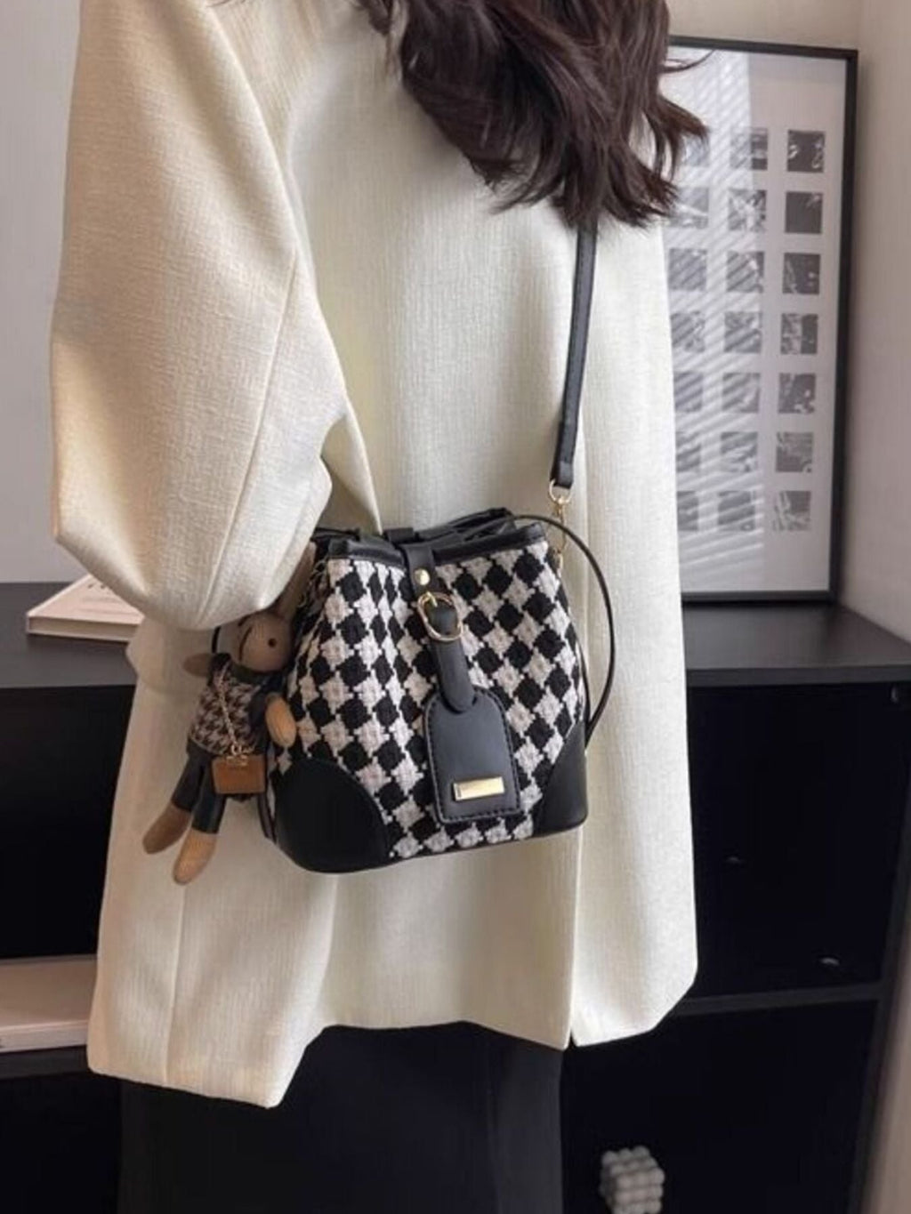 Checkerboard Pattern Bucket Crossbody Bag