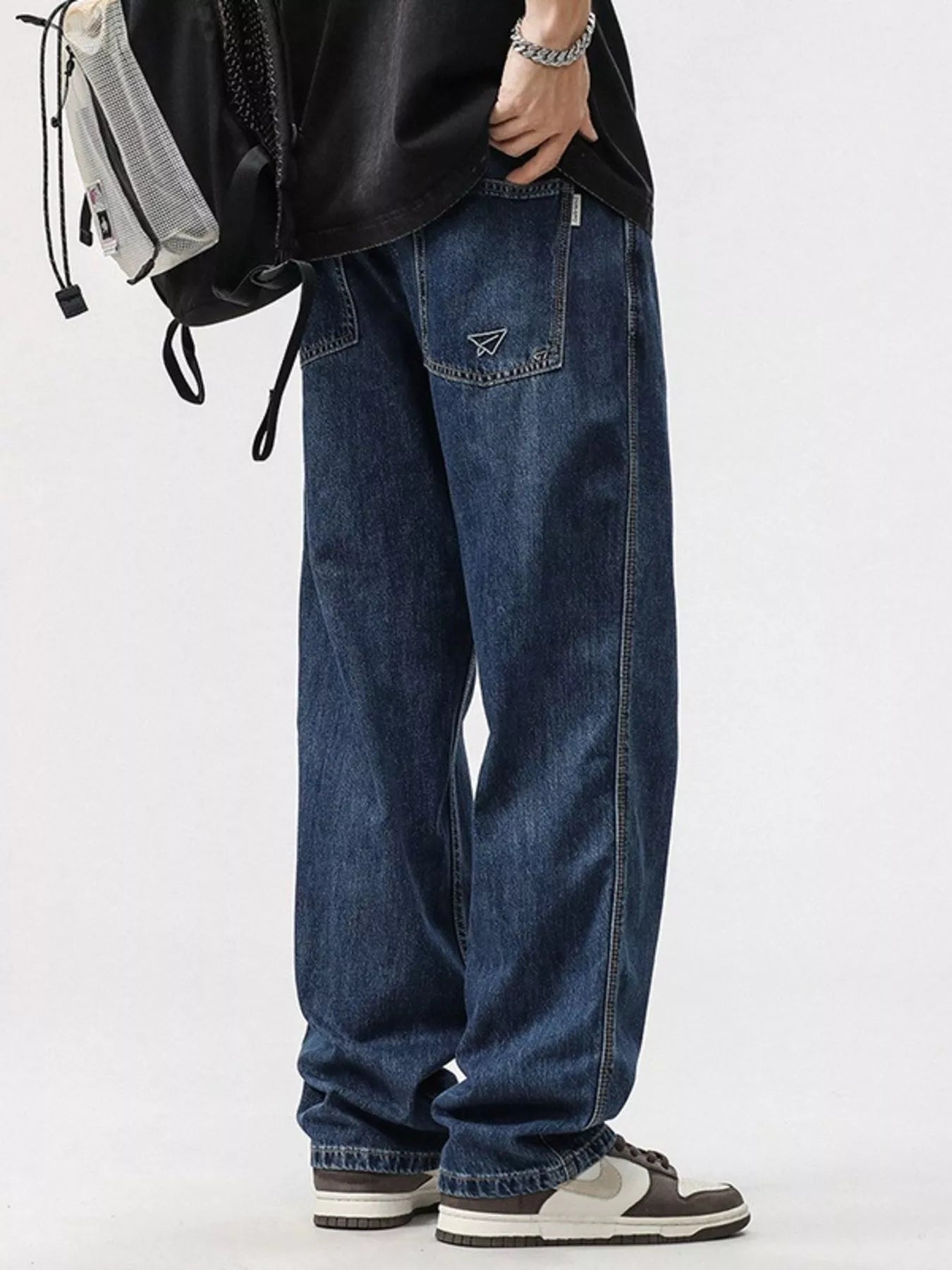 Men's Relaxed Fit Wide Leg Jeans