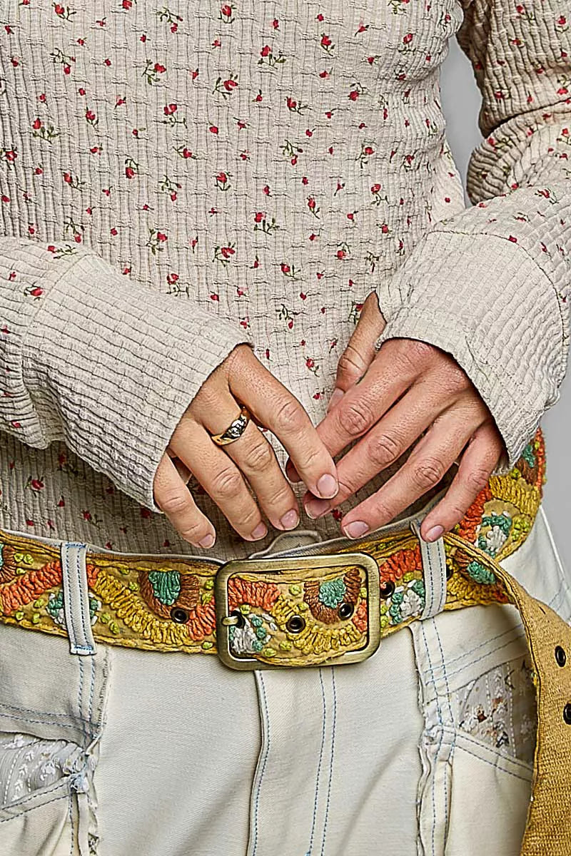 POL Ribbed Knit Floral Crew Neck Long Sleeve Top