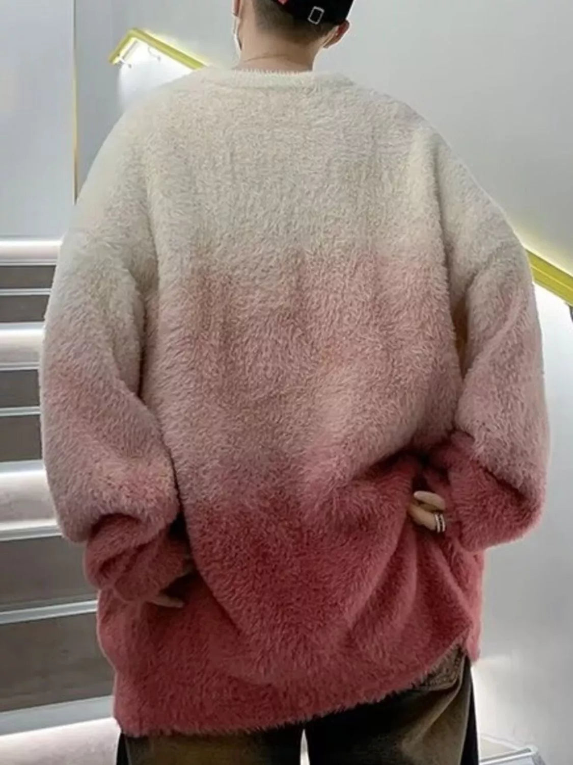 Men's Gradient Fuzzy Knit Pullover Sweater