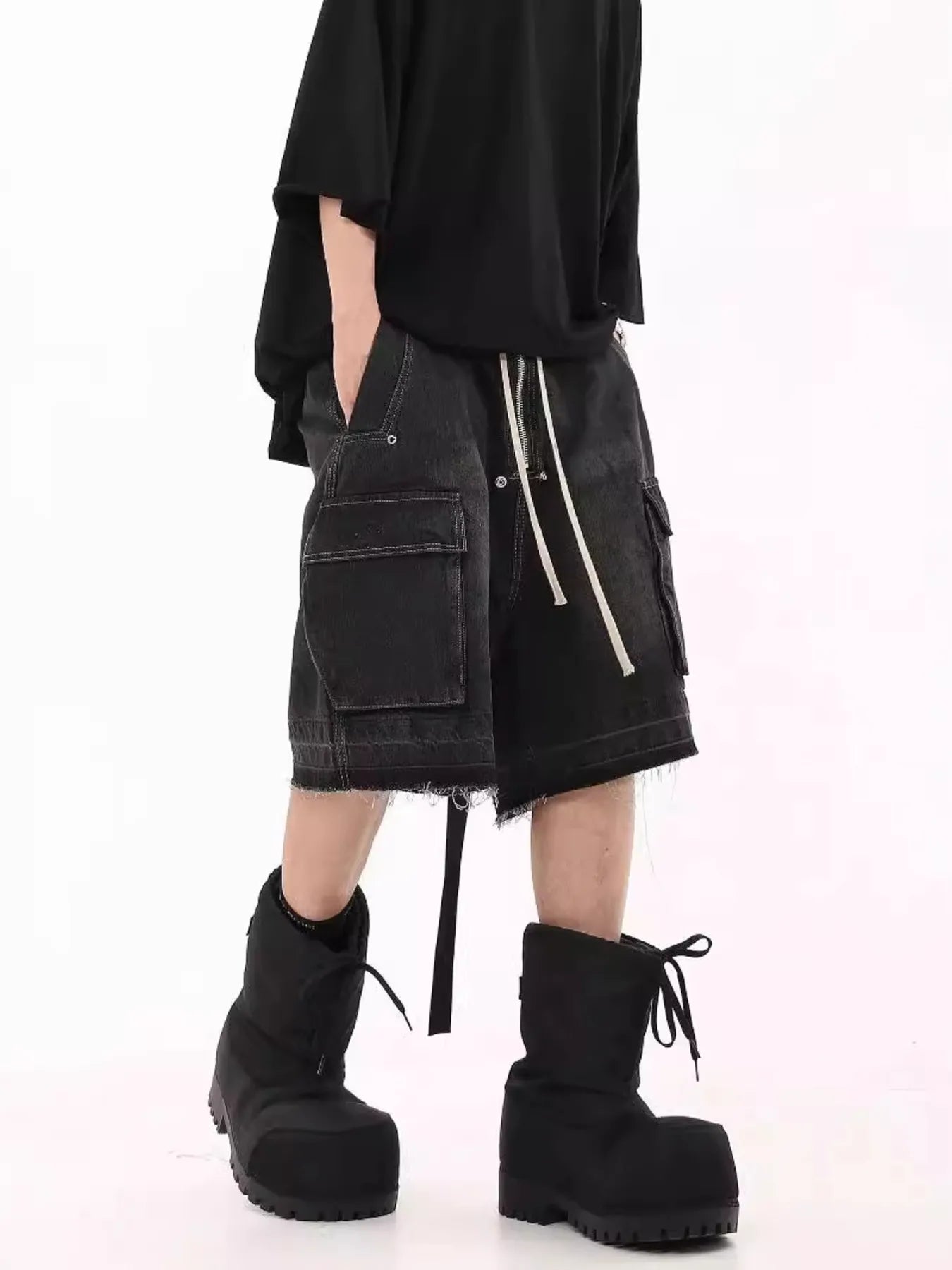 Men's Drawstring Cargo Denim Shorts with Zipper Detail