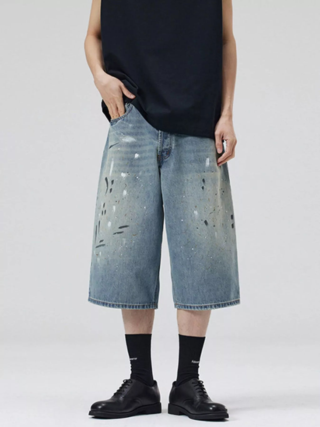 Men's Wide-Leg Denim Shorts