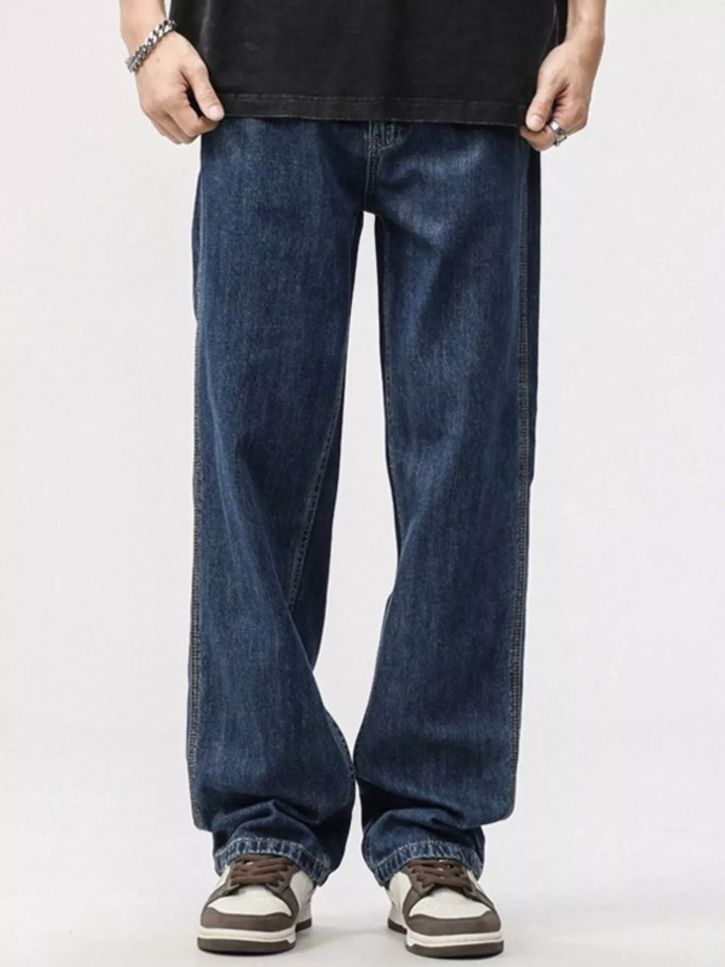 Men's Relaxed Fit Wide Leg Jeans