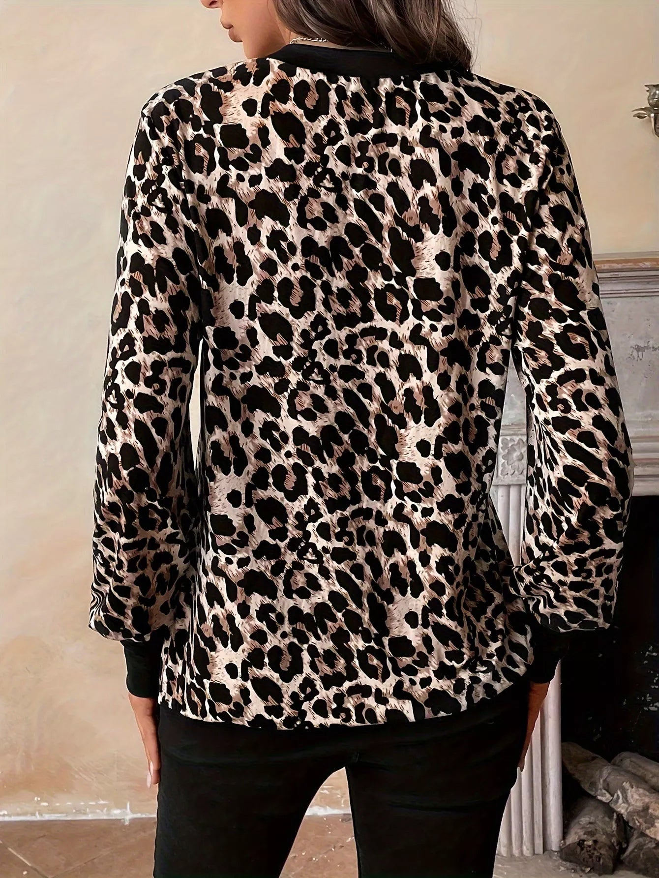 Leopard Print V-Neck Long Sleeve T-Shirt
