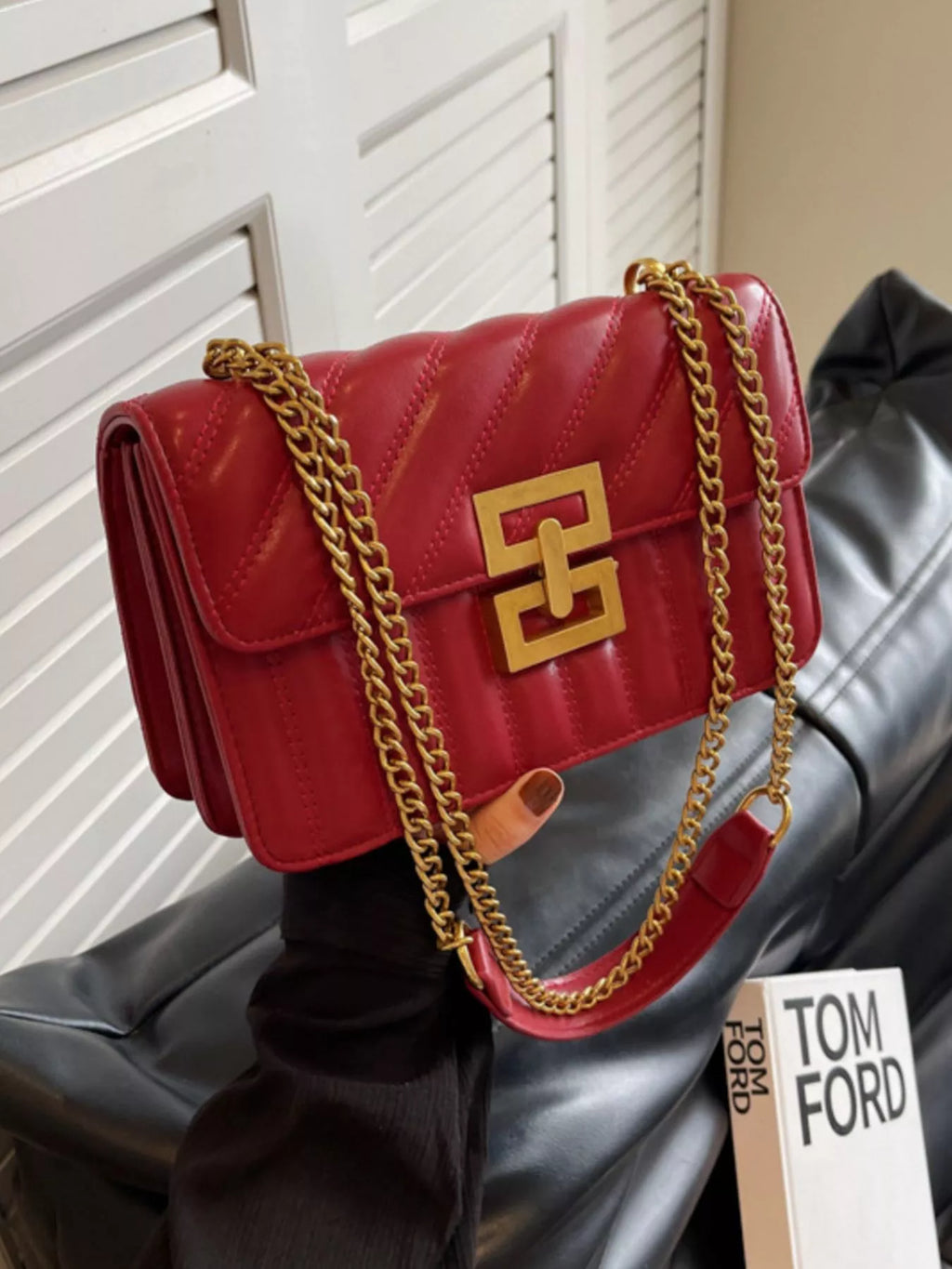 Quilted Flap Chain Crossbody Bag