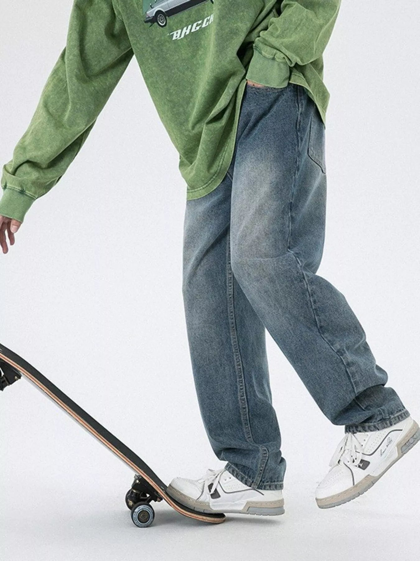 Men's Pocketed Wide Leg Jeans