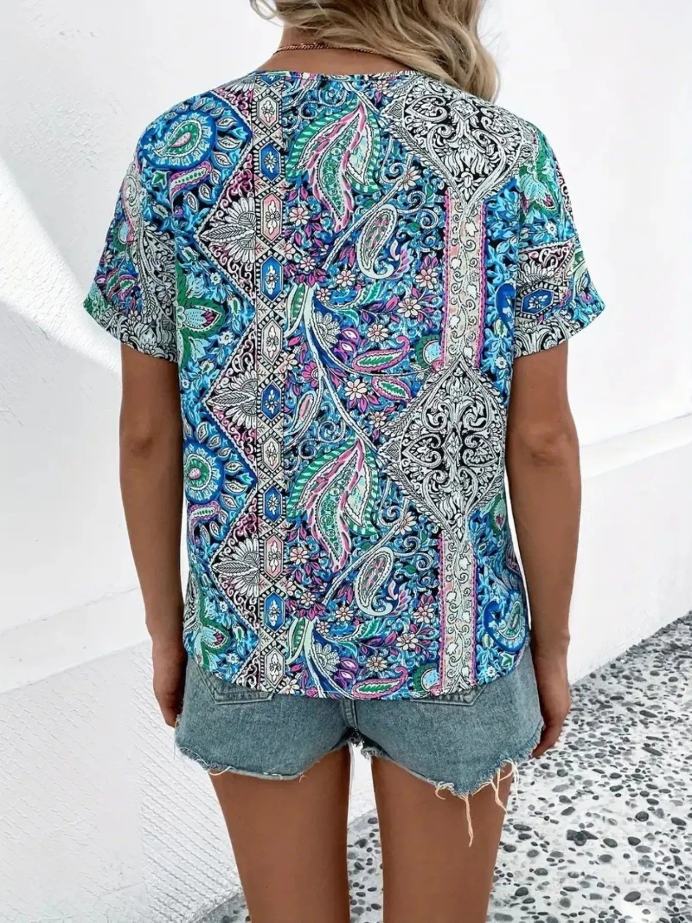 Bohemian Paisley Print V-Neck Short Sleeve T-Shirt