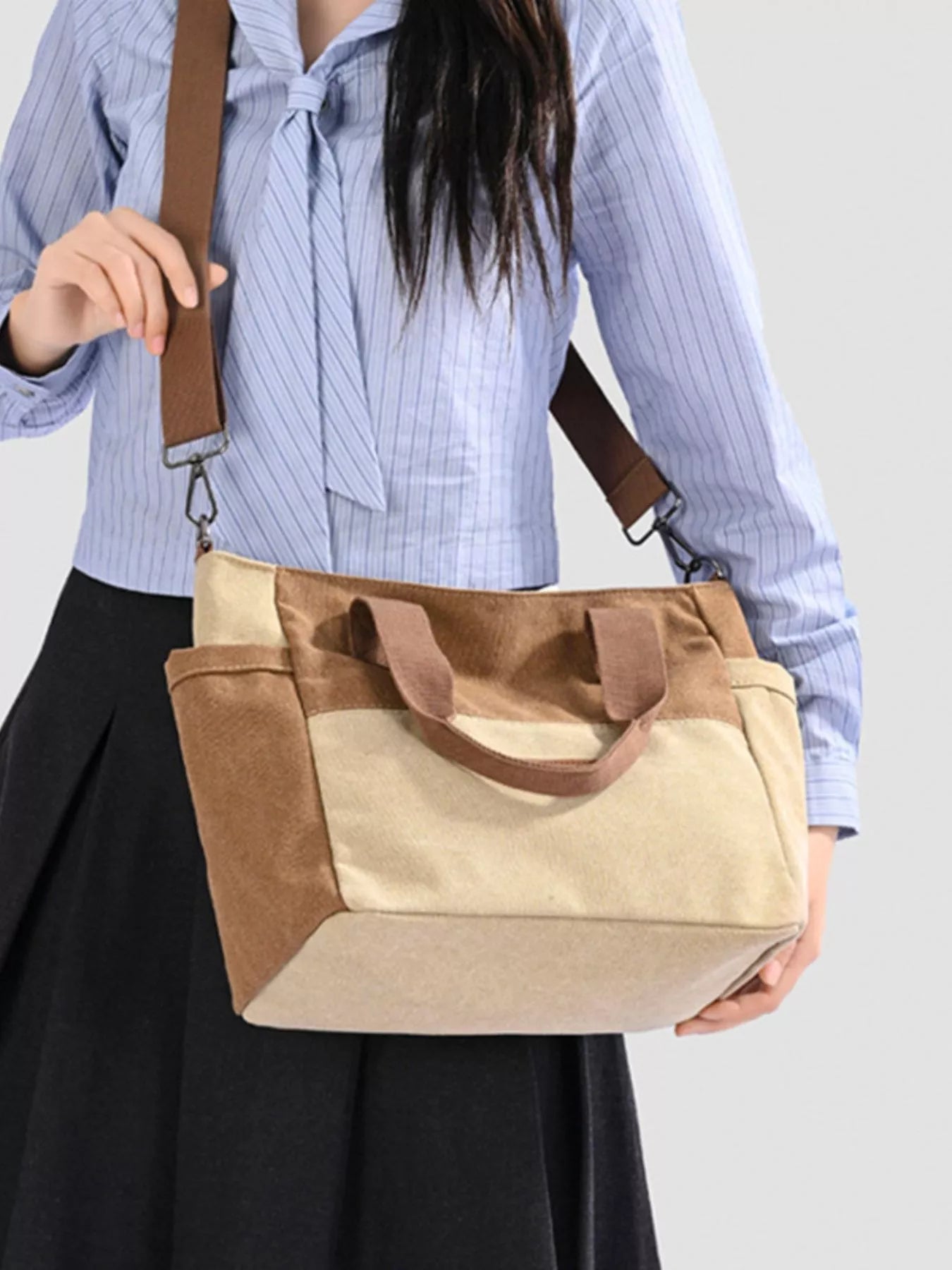 Multiple Pockets Travel Bag