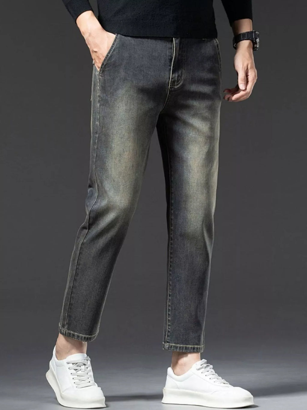 Men's Straight Leg Vintage Wash Jeans