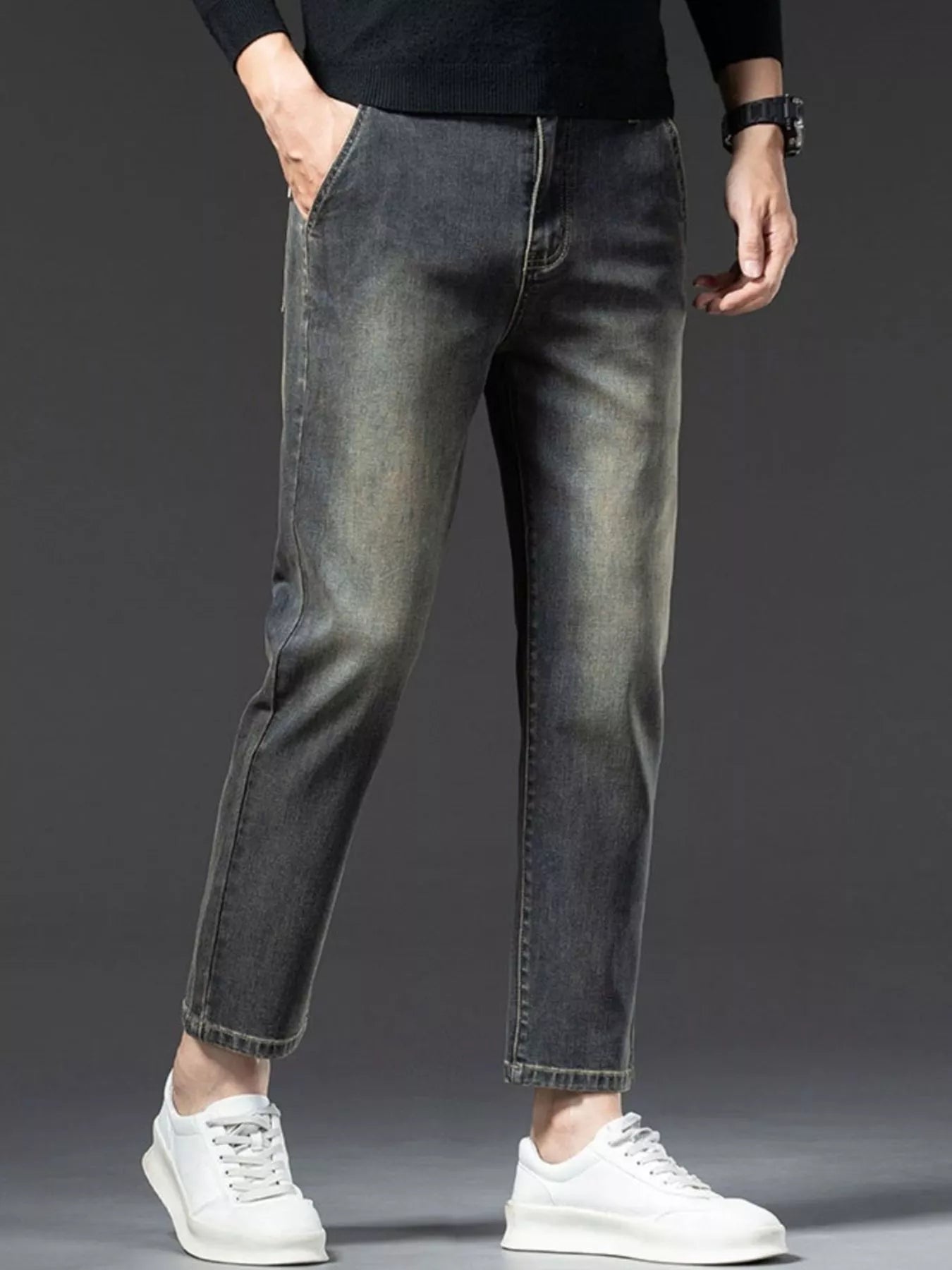 Men's Straight Leg Vintage Wash Jeans