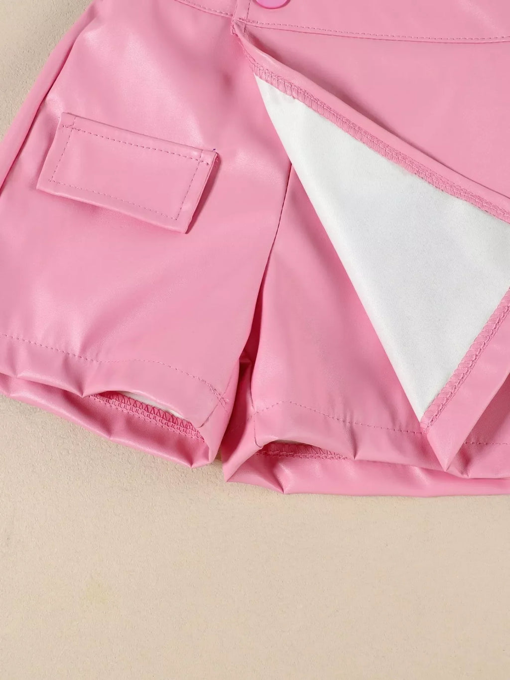 Children‘s Ruffle Decor Top & Button Detail Skort Set