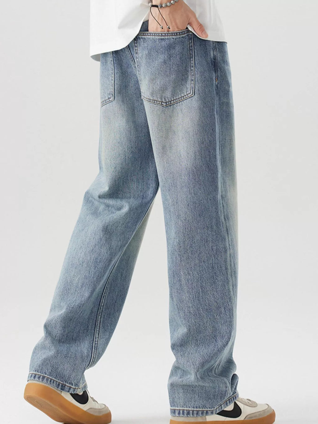 Men's Vintage Wash Loose Fit Jeans