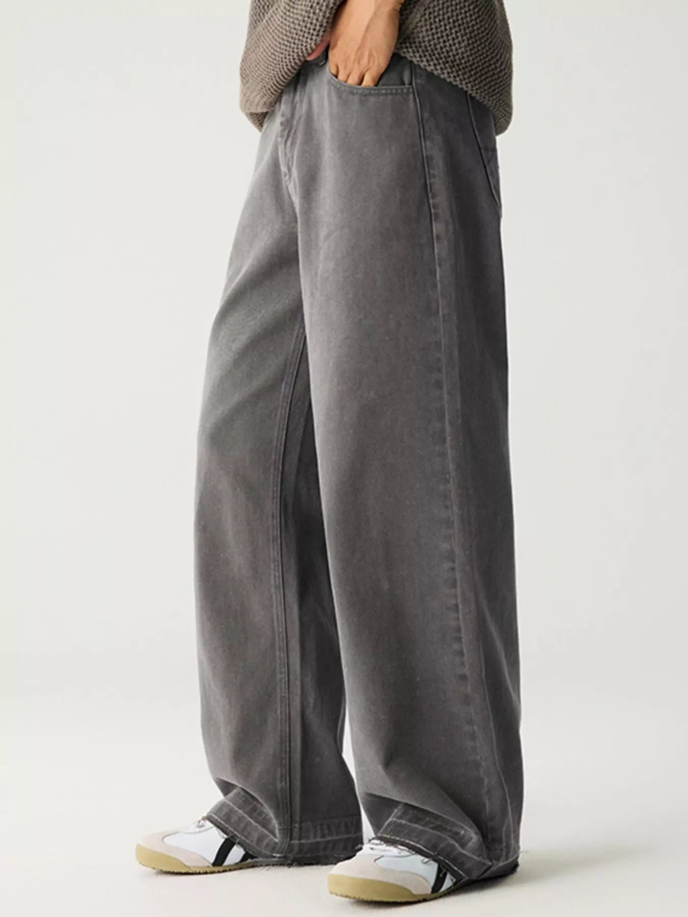 Men's Wash Relaxed Fit Wide Leg Jeans