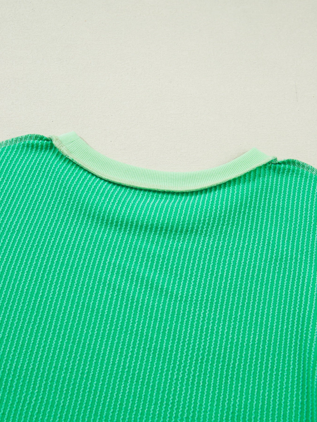 Loose Uneven Hem Twist Ribbed T Shirt