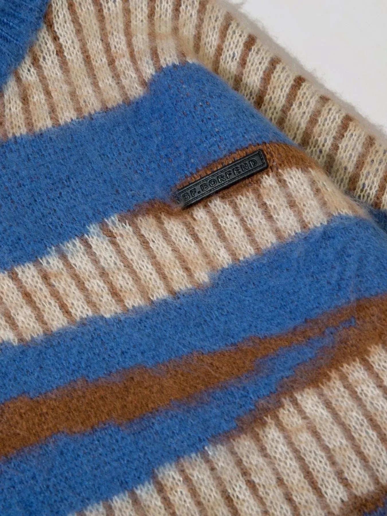 Men's Oversized Contrast Striped Round Neck Sweater