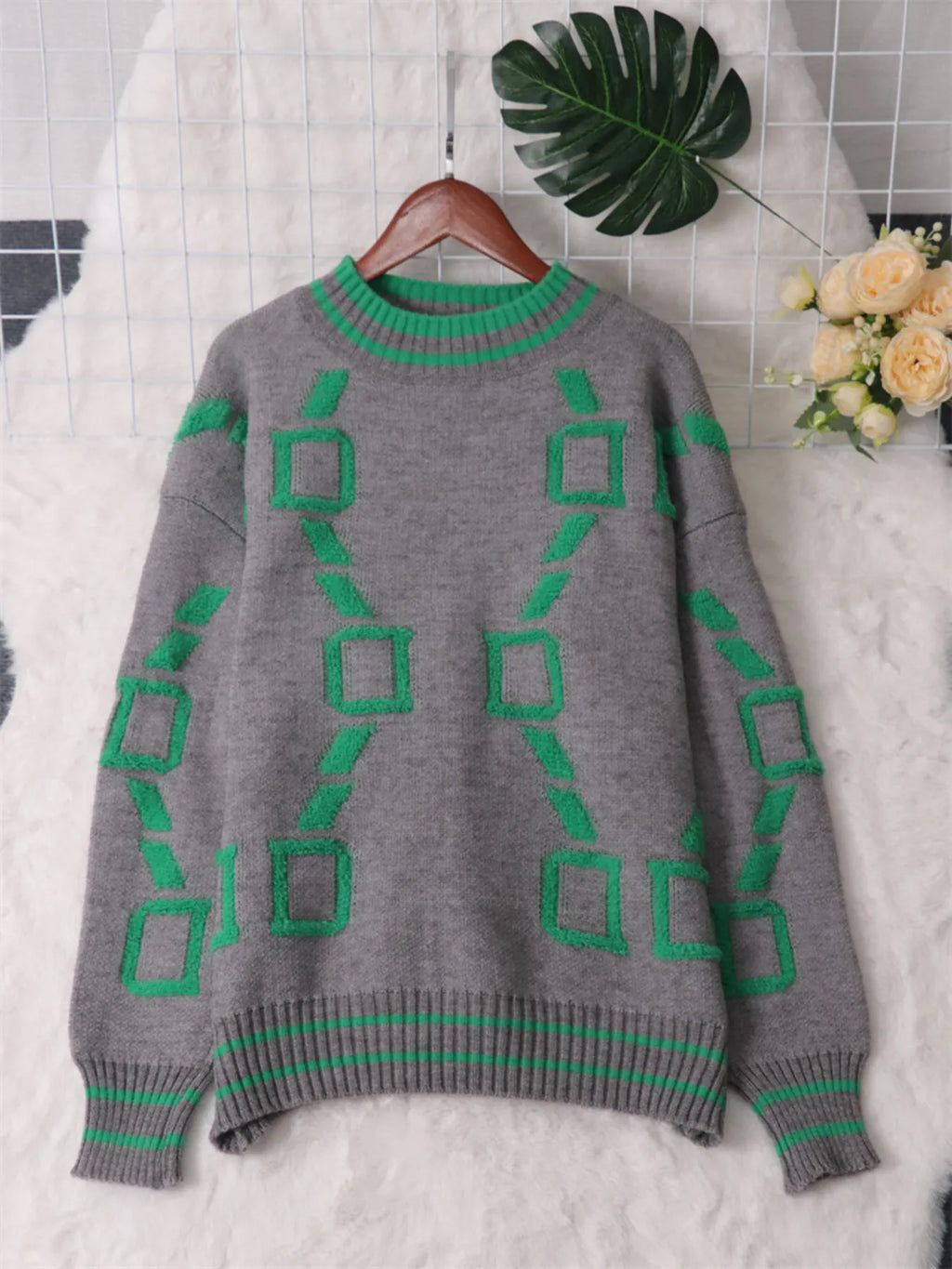 Contrast Round Neck Long Sleeve Sweater
