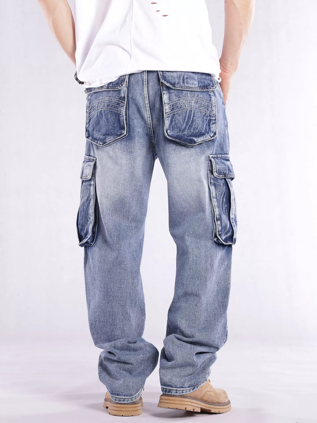 Men's Loose Fit Cargo Jeans