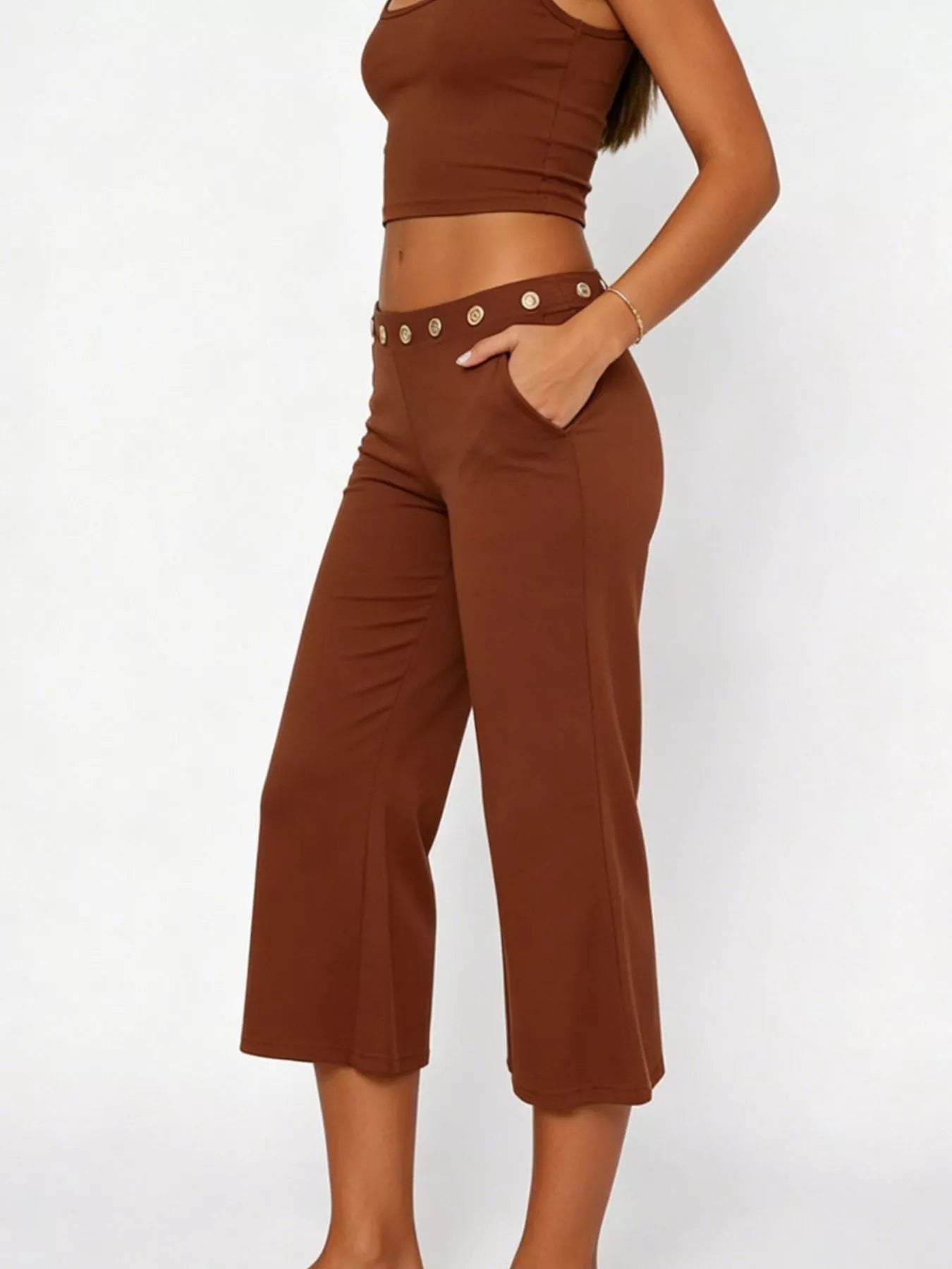 Mid Rise Capris Pants