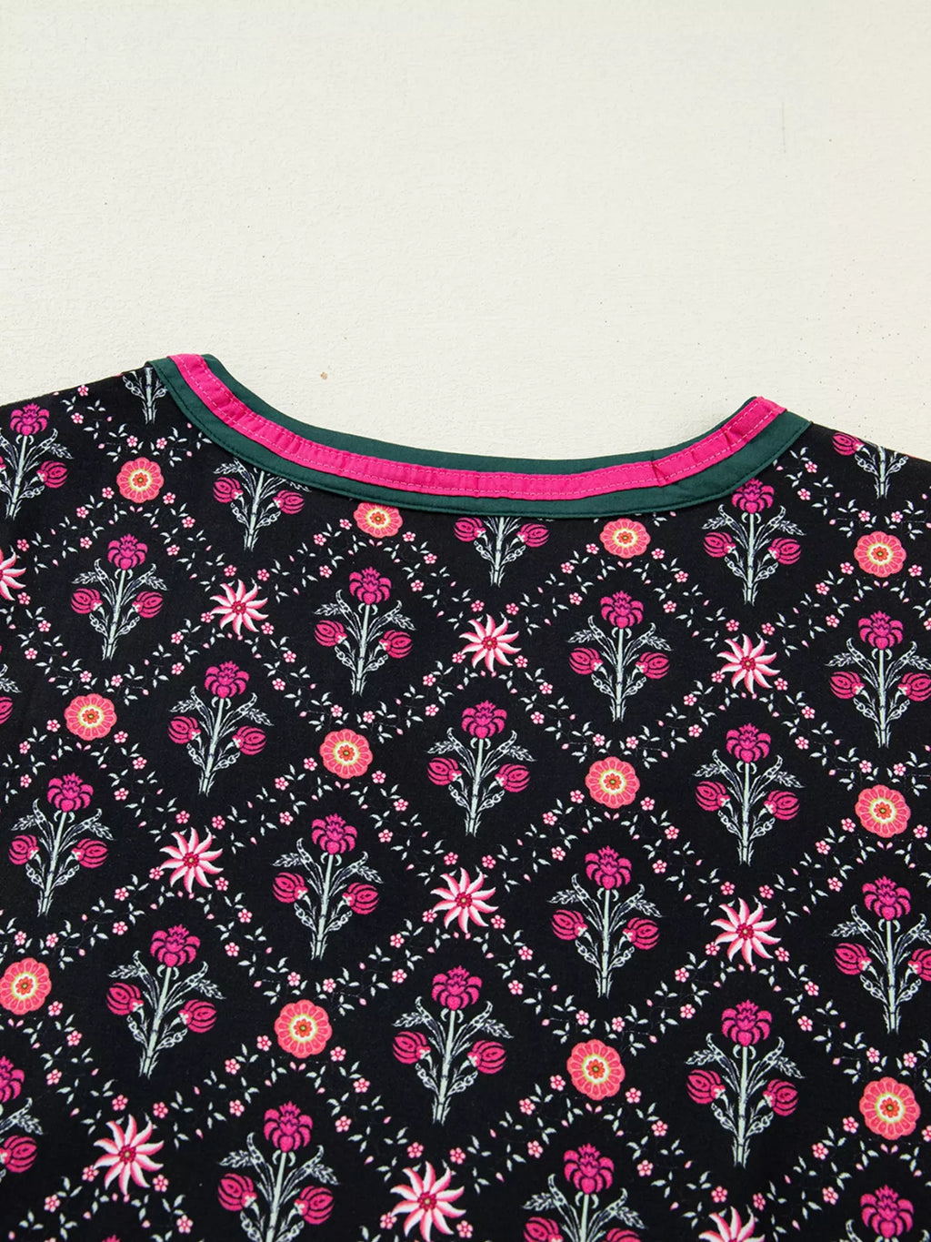 Contrast V Neckline Bracelet Sleeve Vintage Floral Blouse