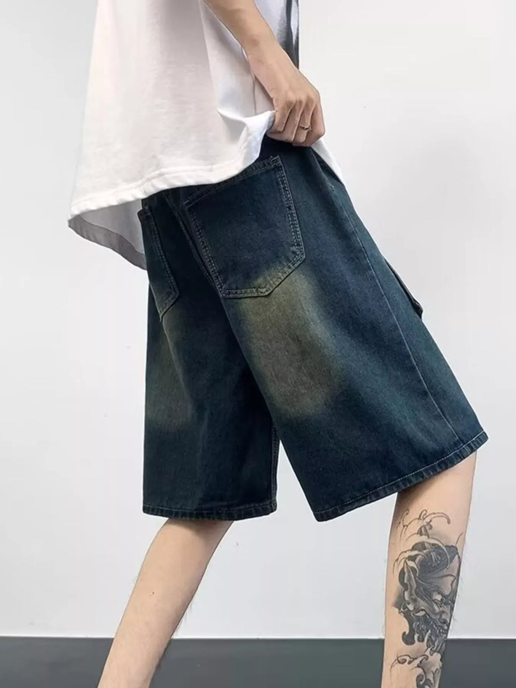 Men's Plus Size Wash Denim Shorts with Pockets